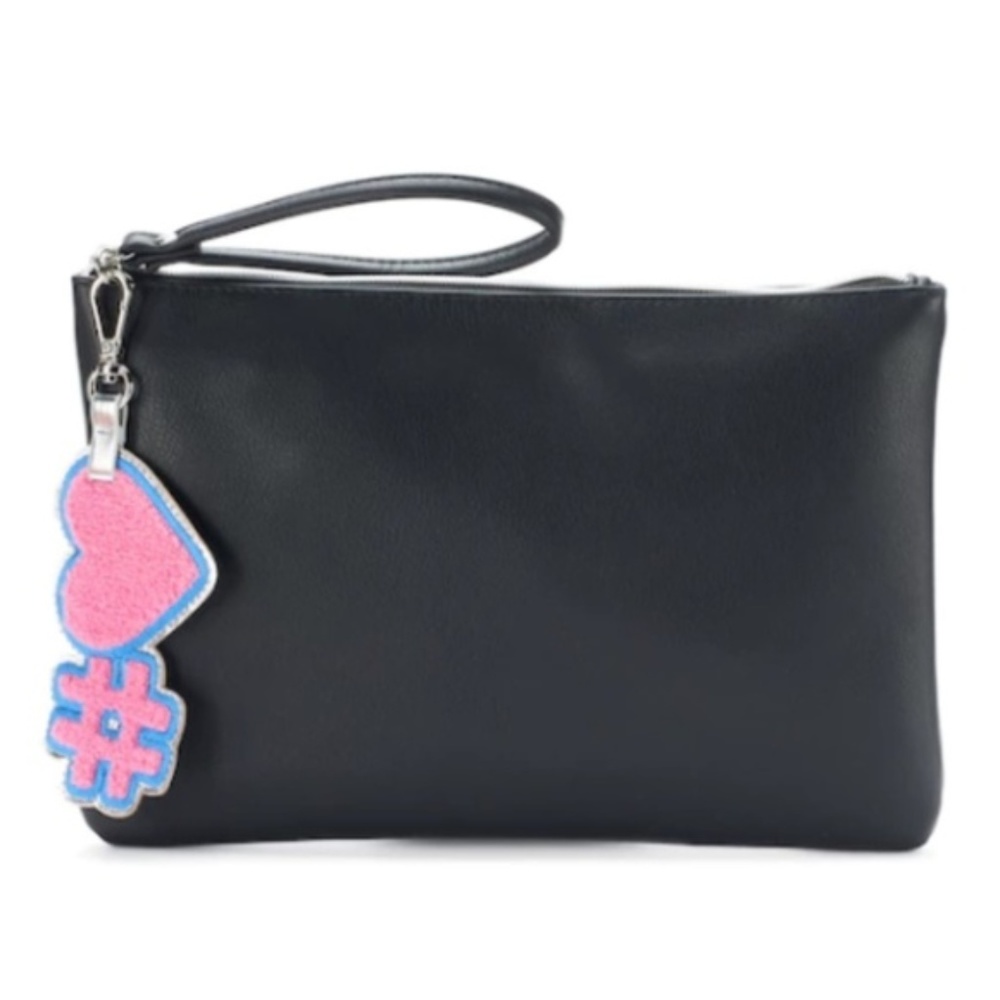 Black wristlet with #heart key chain